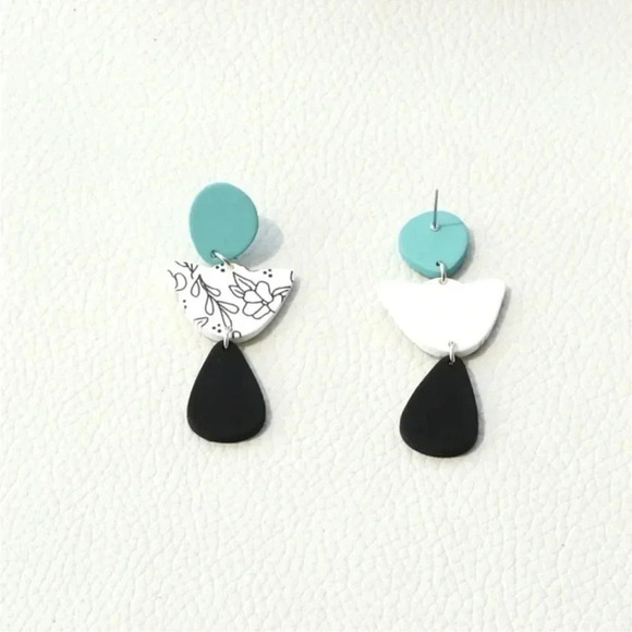 2 LEFT! Turquoise & Black Dangle Trendy Earrings - Picture 2 of 6